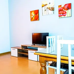 https://apartamentos-con-garaje-y-a-c-solo-familias.es-andalucia.com